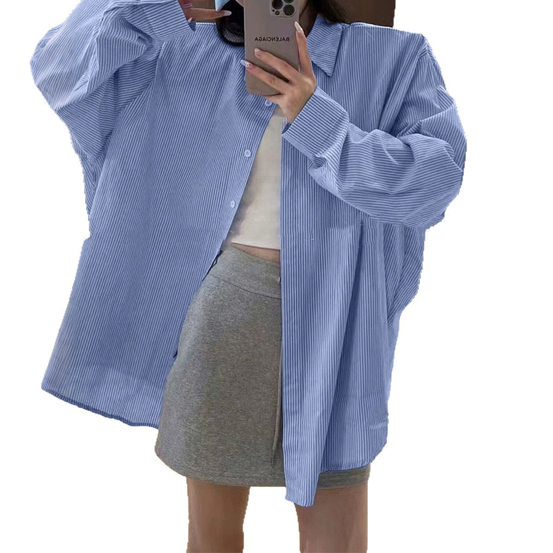 Damen nan oversized Hemd mit feiner Nadelstreifenstruktur, Kentkragen, abgerundetem Saum und geknöpften Manschetten Drune