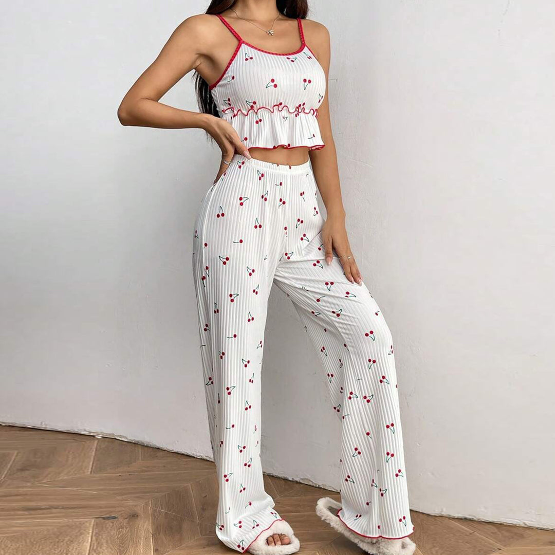 Damen Schlafanzug-Set mit fruchtigem Erdbeer-Muster und Rüschendetails Drune