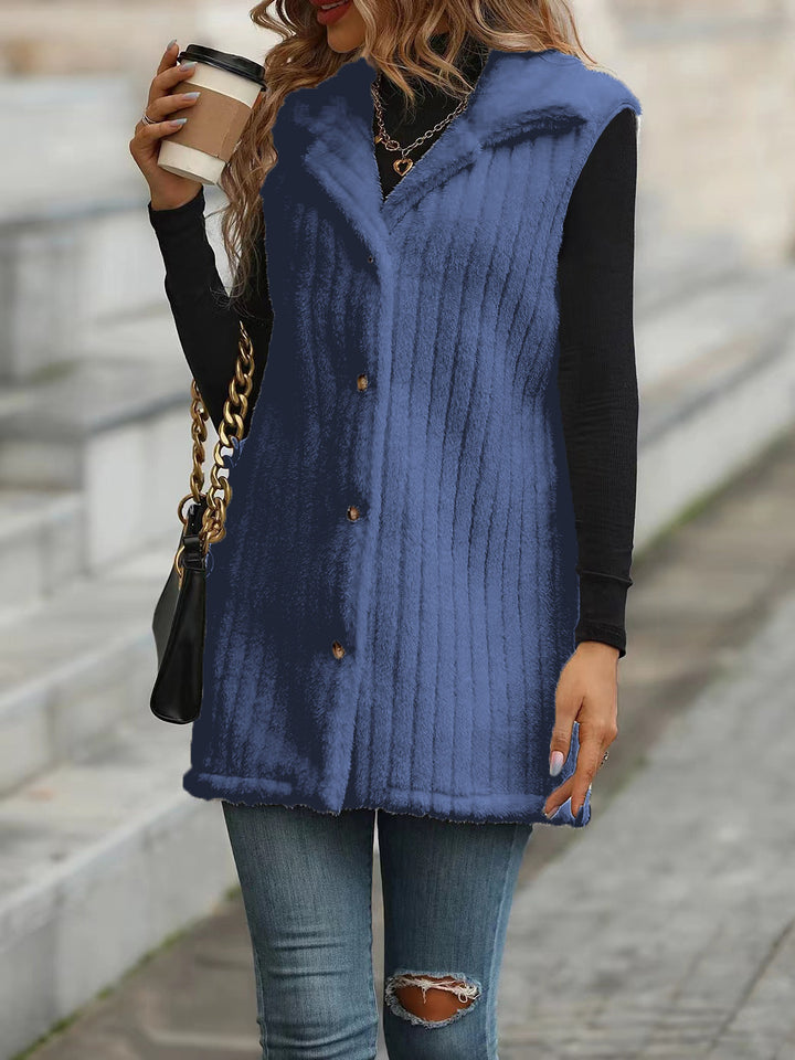 Damen Strickweste mit samtiger Oberfläche und modernen Knopfdetails Drune