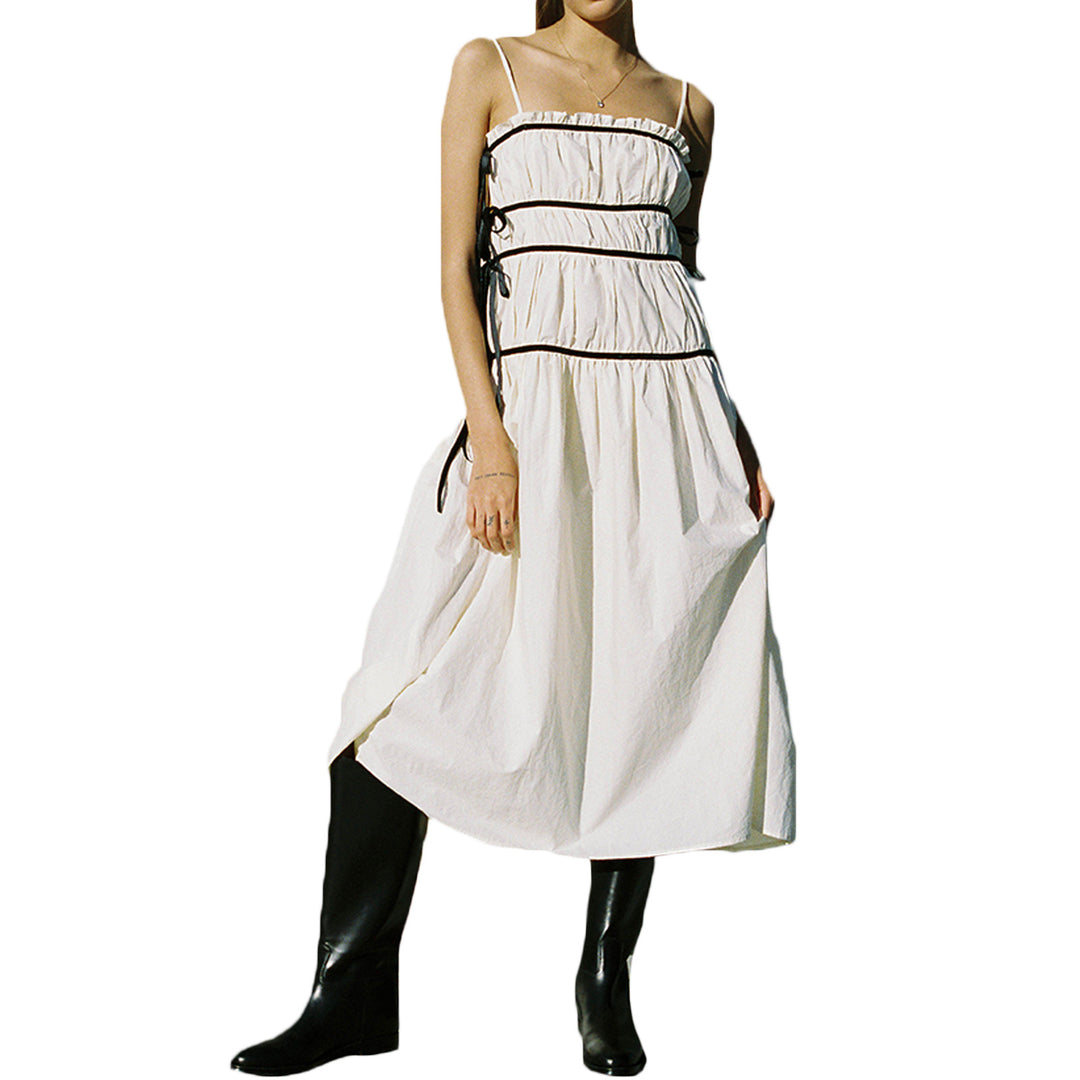 Damen Maxikleid mit verspieltem Rüschendesign und verstellbaren Trägern Drune