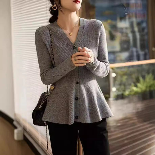 Damen Strickjacke mit schmeichelndem Schnitt und feiner Rippenstruktur Drune