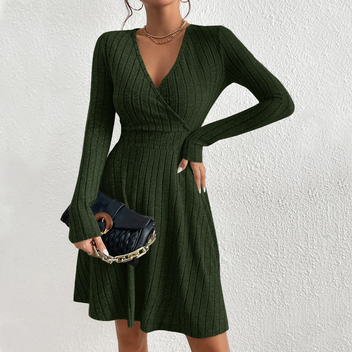 Damen Strickkleid mit elegantem V-Ausschnitt und tailliertem Schnitt Drune