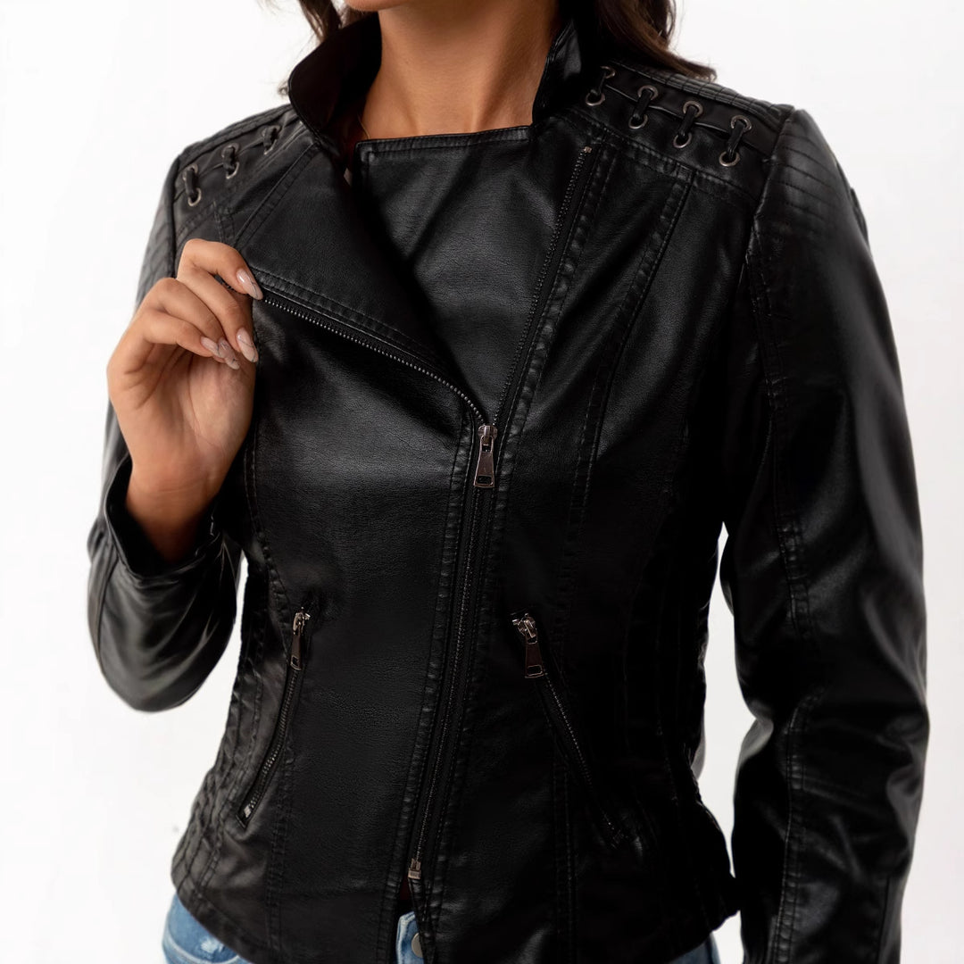 Damen nan taillierte Kunstleder-Bikerjacke mit gesteppter Schulterpartie, asymmetrischem Reißverschluss und Zierösen Drune