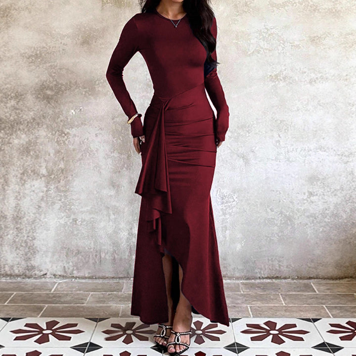 Damen nan eng anliegendes Abendkleid mit langen Ärmeln, geraffter Taille und asymmetrischem Volant Drune