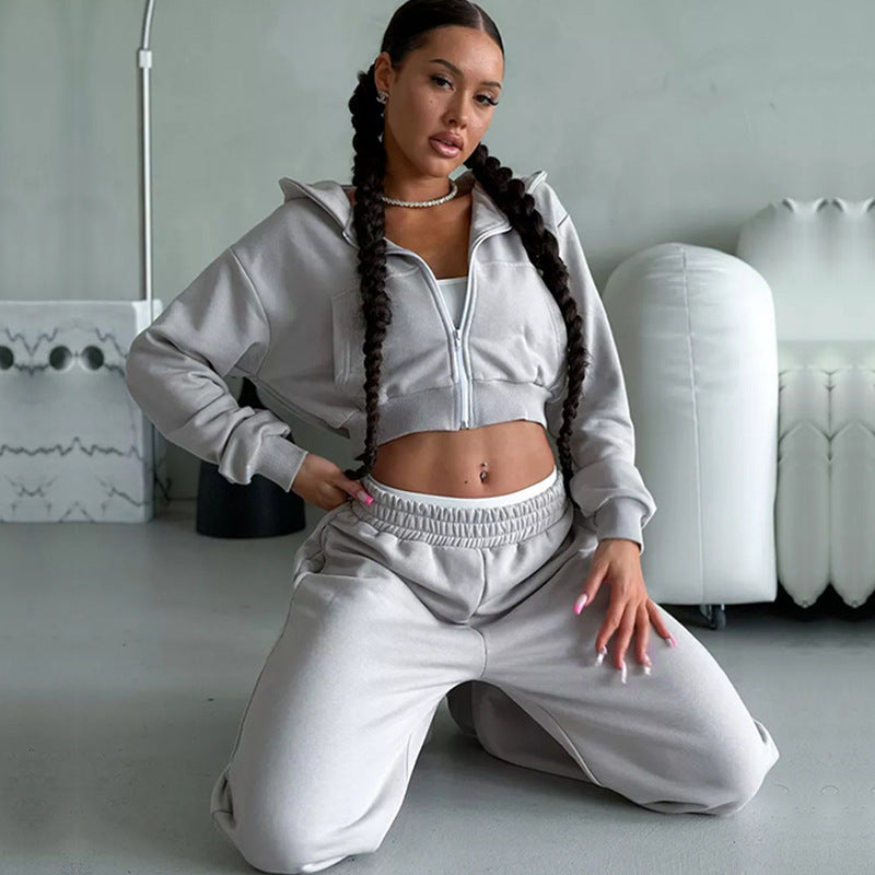 Damen Sport Set mit cropped Jacke und weiten Hosen Drune