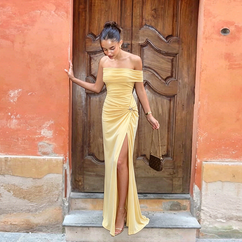 Damen Schickes Maxikleid mit Schulterfreiem Design und Raffungen Drune