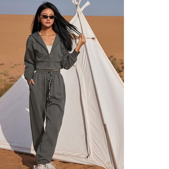 Damen lässiges Freizeit-Set mit cropped Kapuzenjacke und lockerer Hose Drune