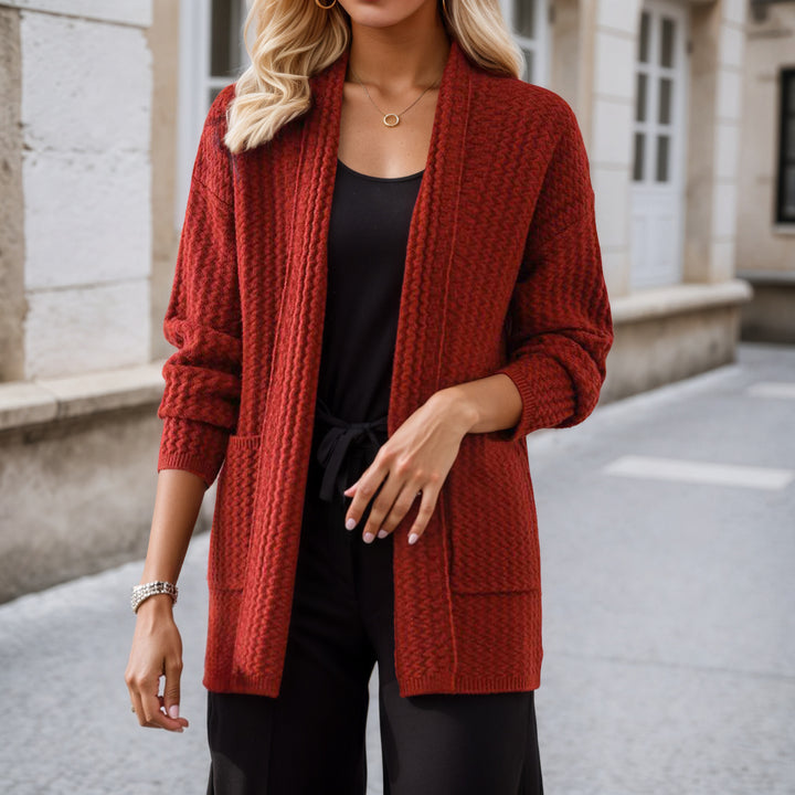 Damen Strickjacke mit modernen Zopfmustern und praktischen Taschen Drune