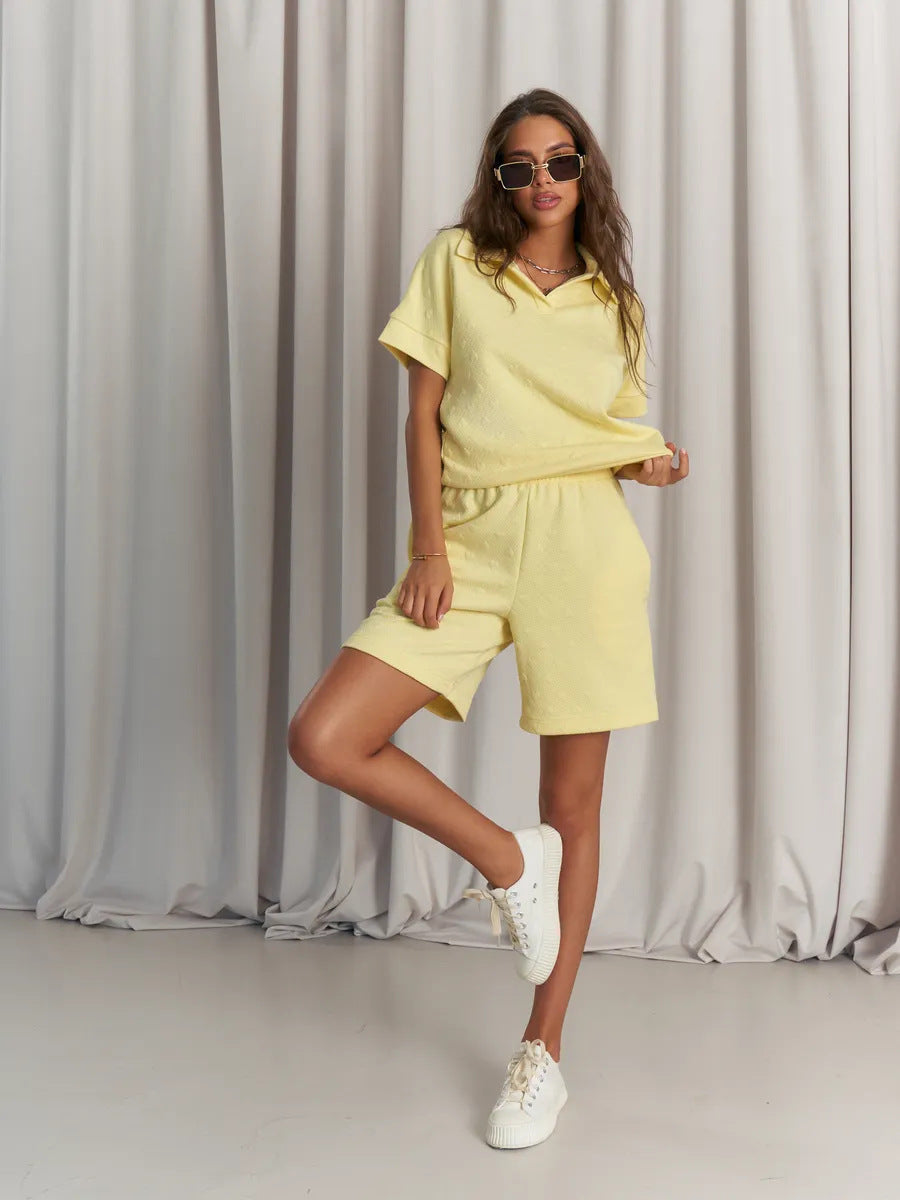 Damen lässiges Poloshirt und Shorts-Set mit strukturiertem Material