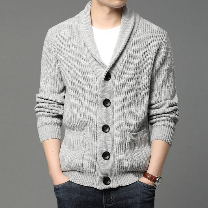 Herren Strickjacke mit Schalkragen und praktischen Taschen Drune