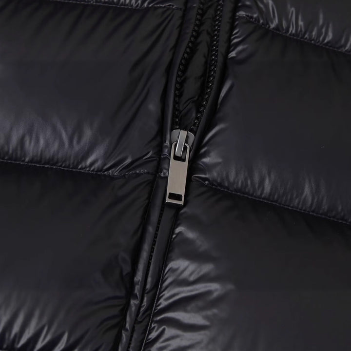 Damen gefütterte Kapuzenjacke mit eleganter Steppung Drune