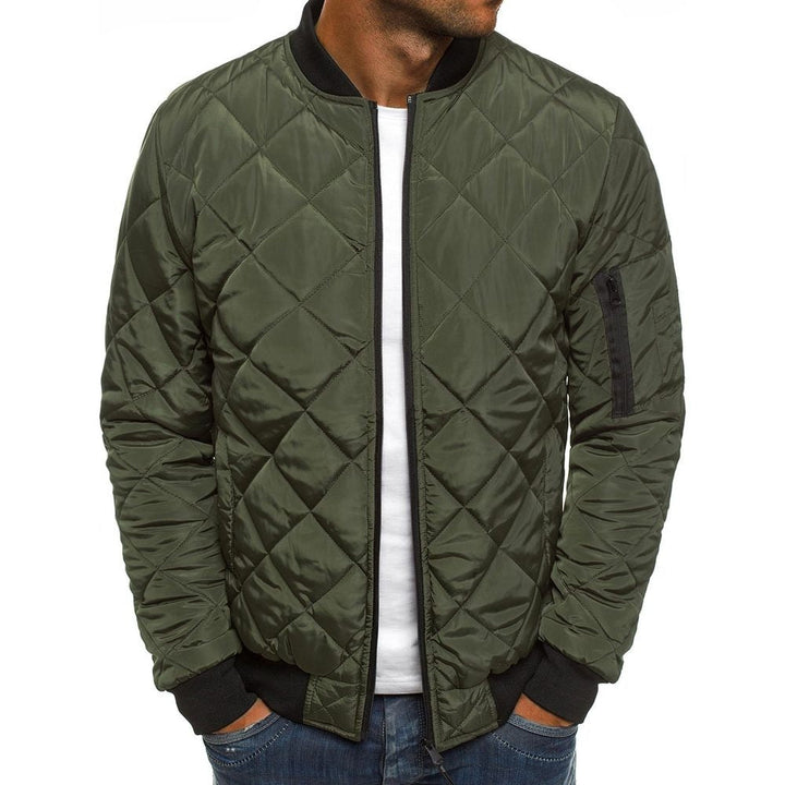 Herren Steppjacke mit hohem Kragen und praktischen Reißverschlusstaschen Drune