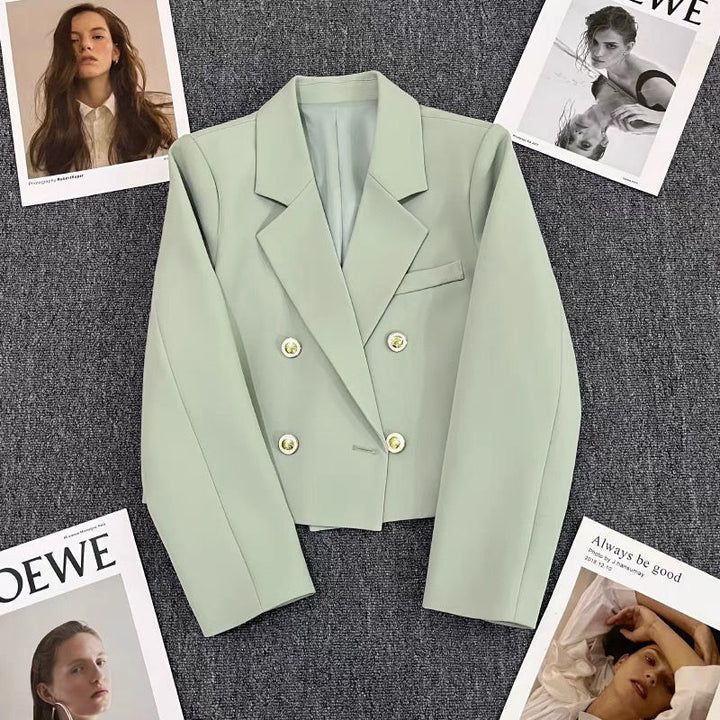 Damen Kurz geschnittener Blazer mit dekorativen Knöpfen Drune