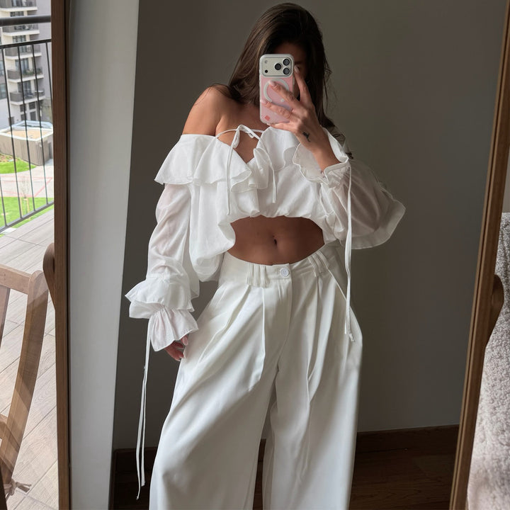 Damen Bluse mit voluminösen Rüschendetails und Kapitänsärmeln Drune
