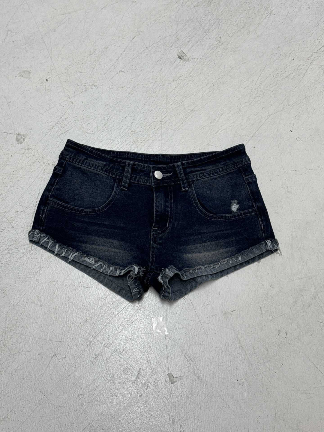Damen Denim-Shorts mit ausgefranstem Saum Drune