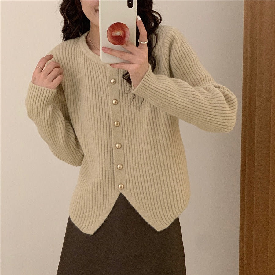 Damen Modische Strickjacke mit dekorativen Knöpfen Drune