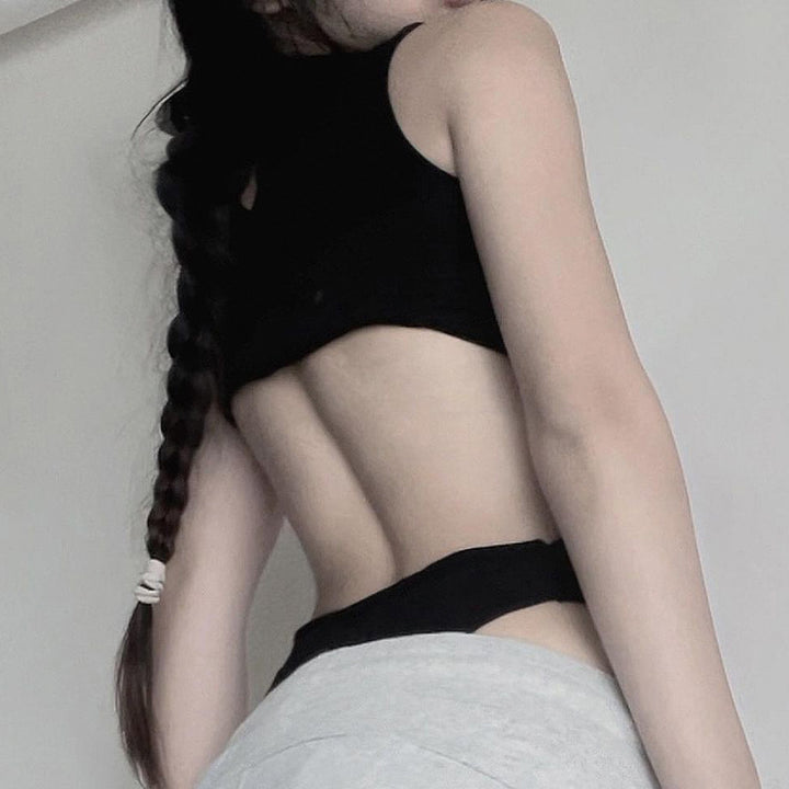 Damen Sportlicher Badeanzug mit hohem Kragen und raffiniertem Cut-Out Drune
