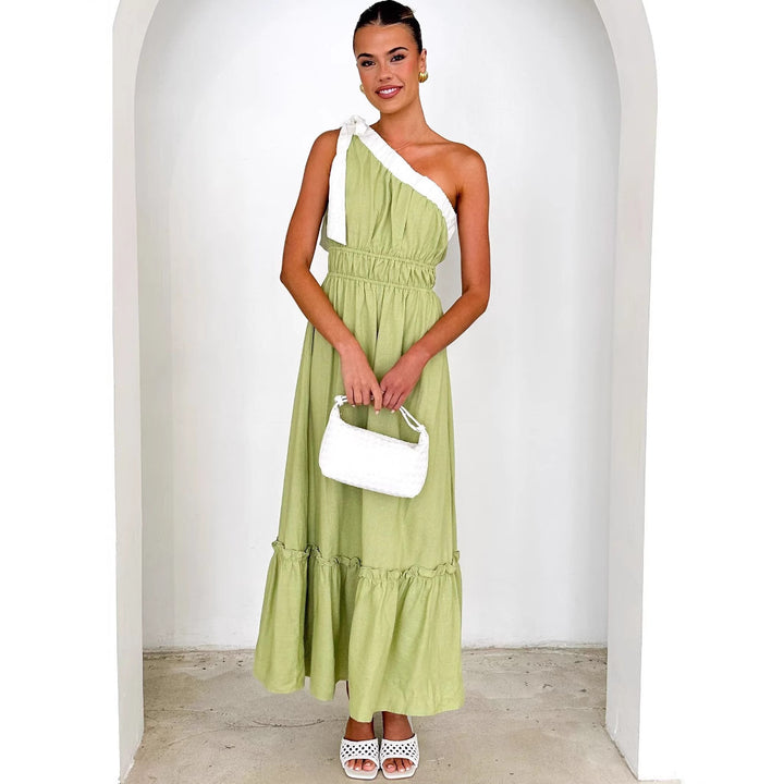 Damen Maxikleid mit asymmetrischem Schulterdesign und fließendem Faltenrock Drune