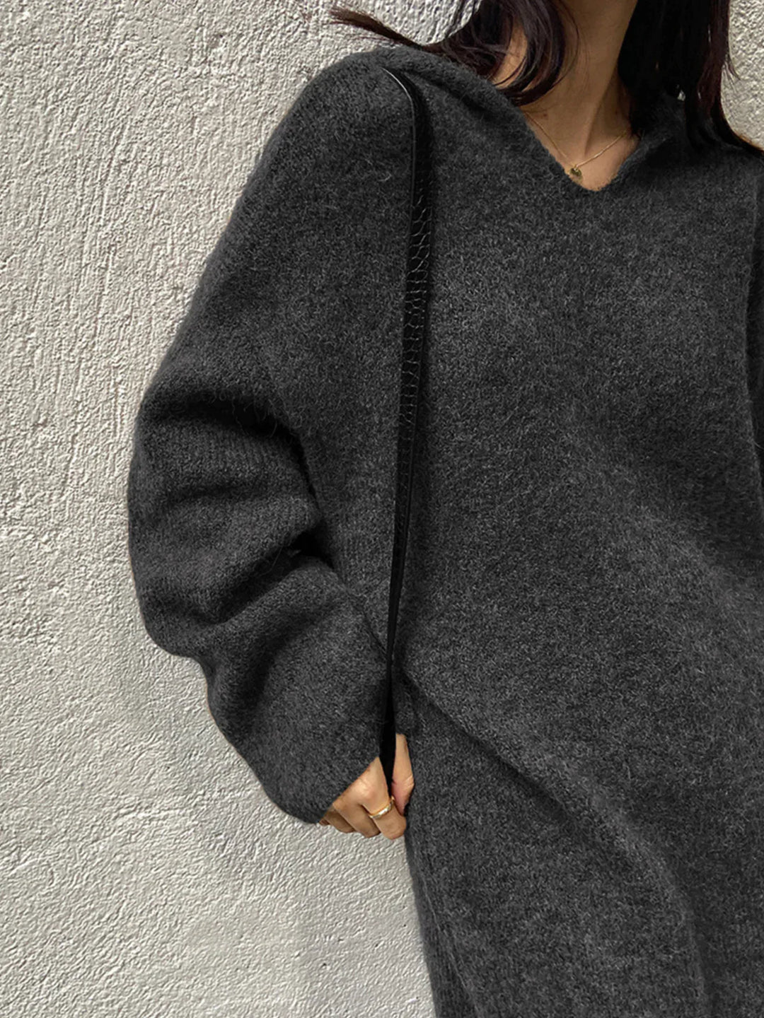 Drune | Woll - Kapuzen - Strick - Midi - Kleid