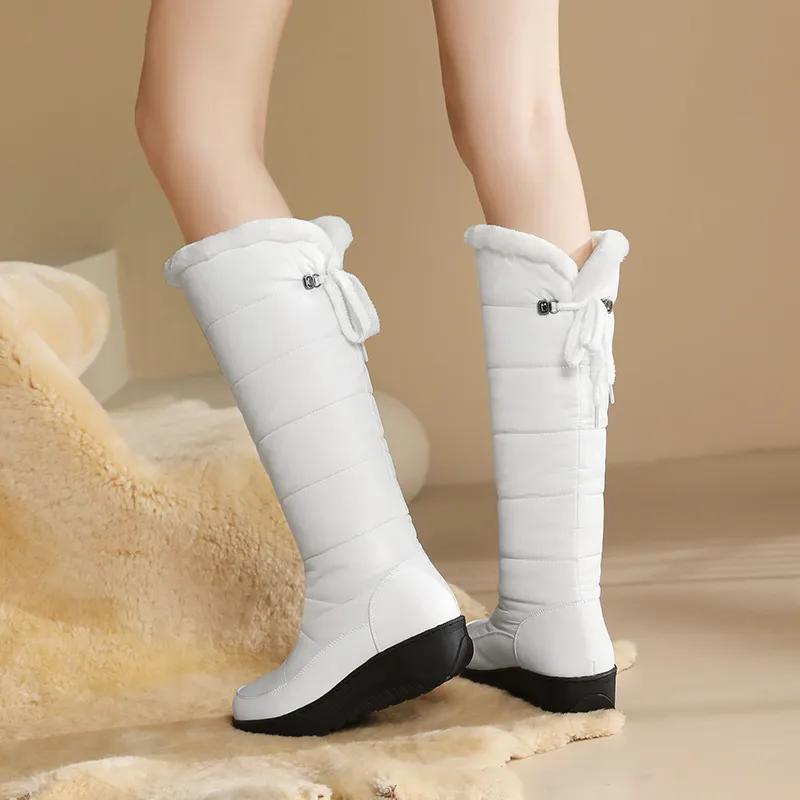 Drune | Plüsch Schnür-Winterstiefel für Frauen – Gemütlich & Stylisch