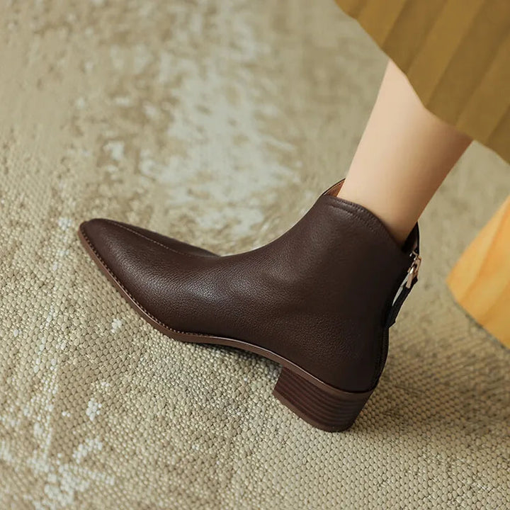 Drune | Spitz zulaufende Stiefeletten für Damen – Schick & Vielseitig Stil