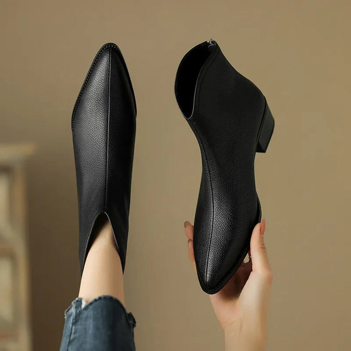 Drune | Spitz zulaufende Stiefeletten für Damen – Schick & Vielseitig Stil