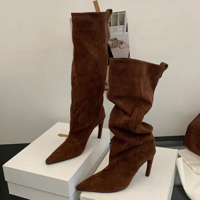 Drune | Spitz zulaufende Kniehohe Stiefel für Damen – Schick & Stilvoll