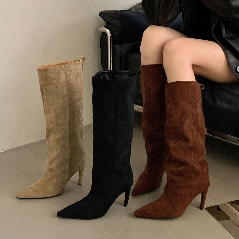 Drune | Spitz zulaufende Kniehohe Stiefel für Damen – Schick & Stilvoll