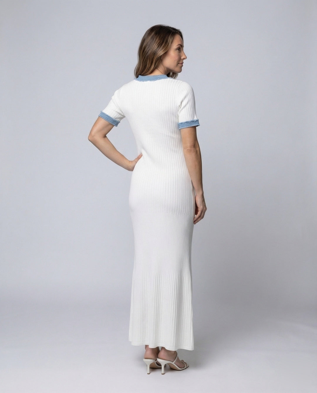Product 15546904281418 - back_view