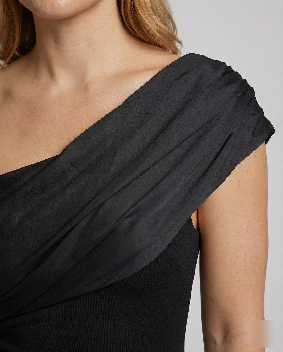 Product 15560934162762 - close_up_detail