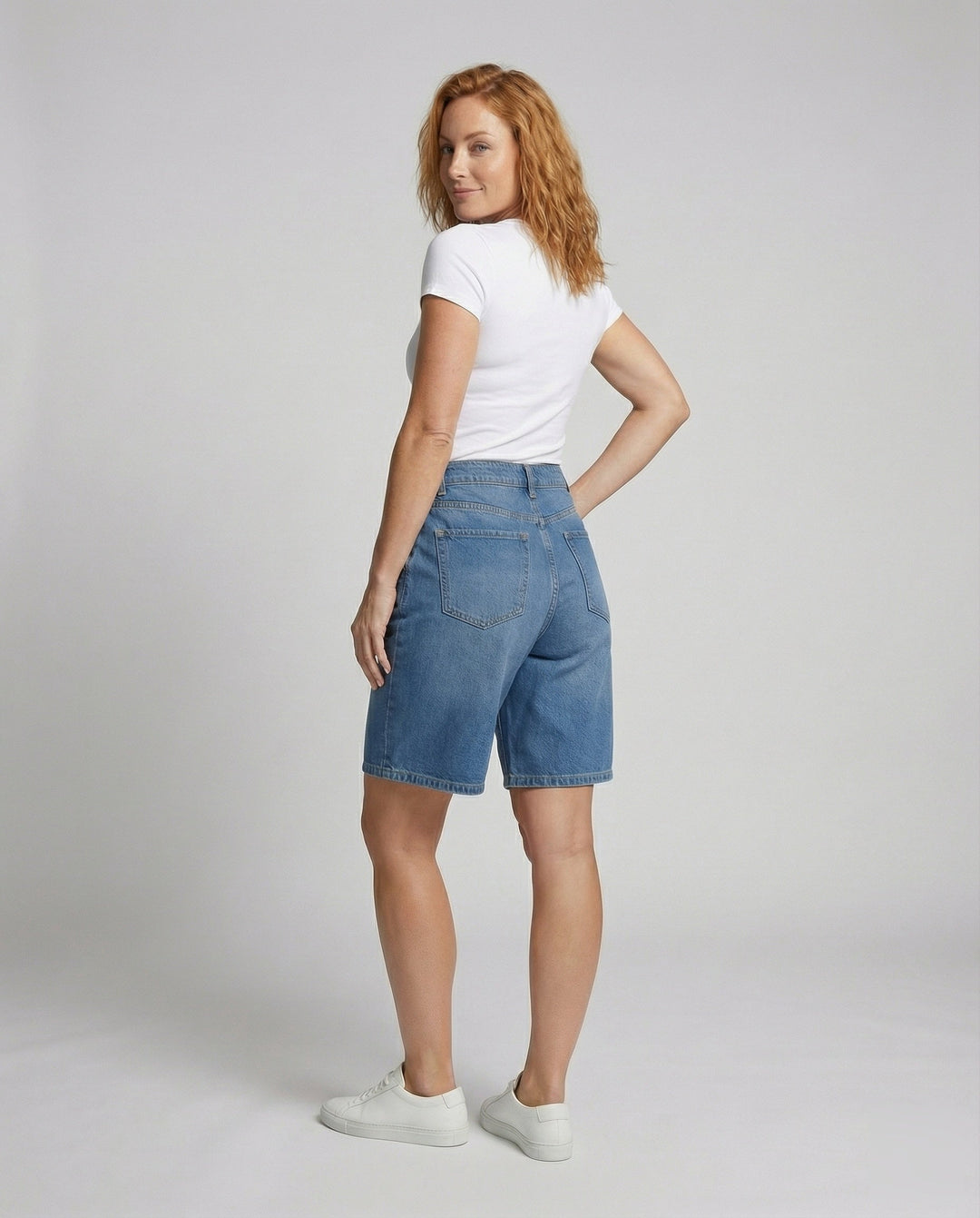 Product 15564345704778 - back_view