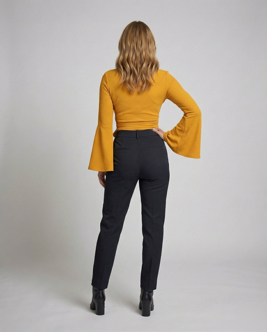 Product 15566674067786 - back_view