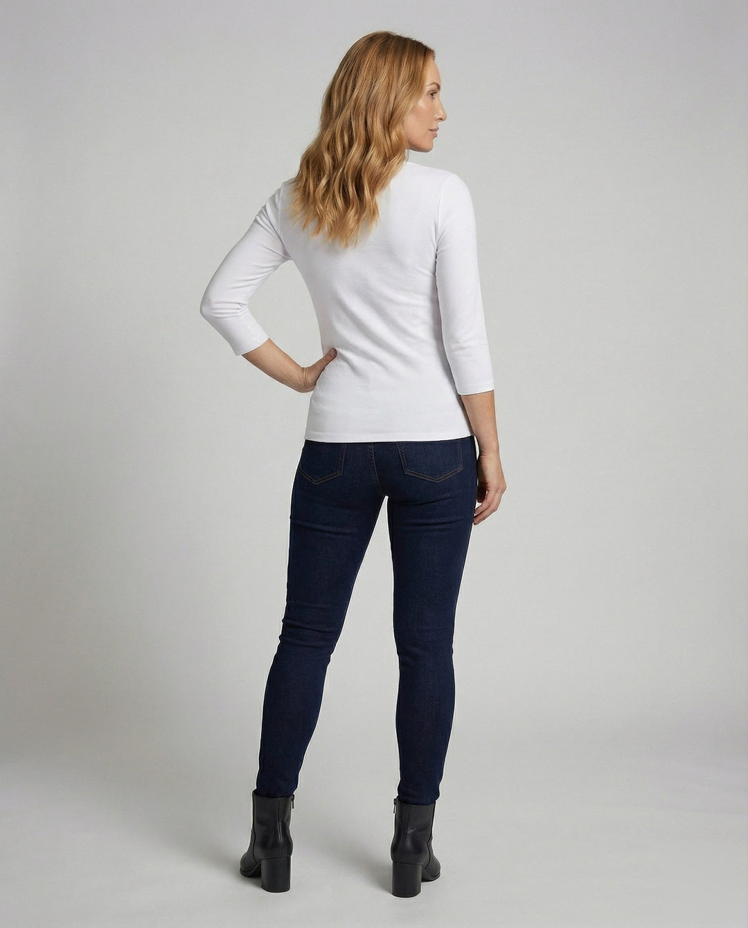 Product 15579318485322 - back_view