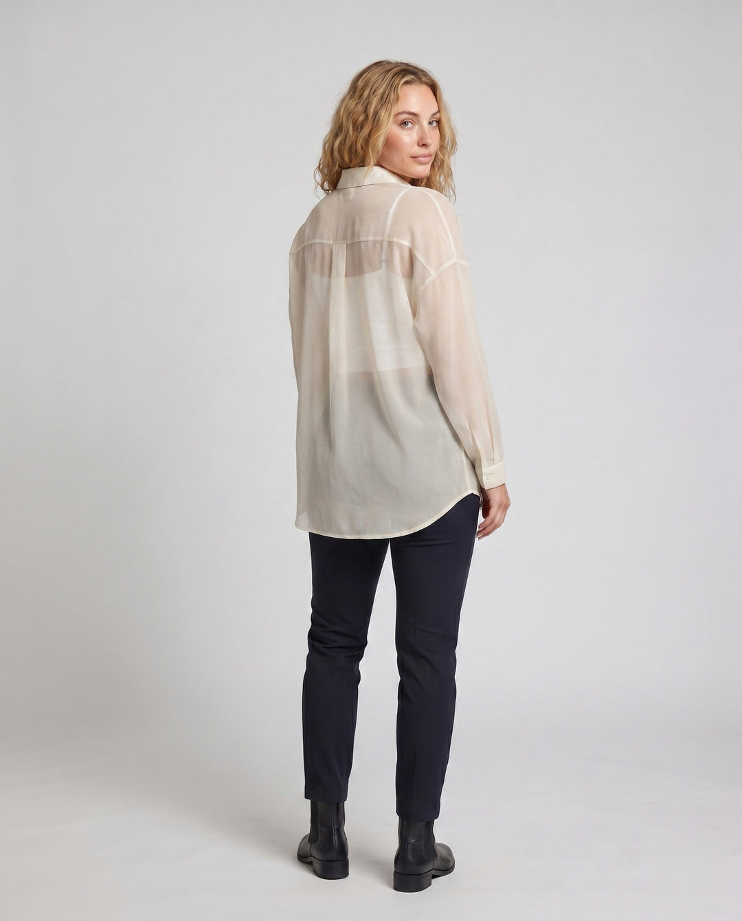 Product 15616807436618 - back_view