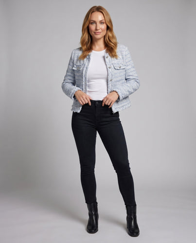 Damen Kurze Tweedjacke mit eleganten Knopfdetails und praktischen Taschen