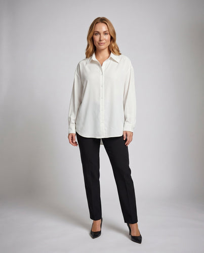 Damen nan oversized Hemdbluse mit weitem Schnitt, Kentkragen, durchgehender Knopfleiste und abgerundetem Saum