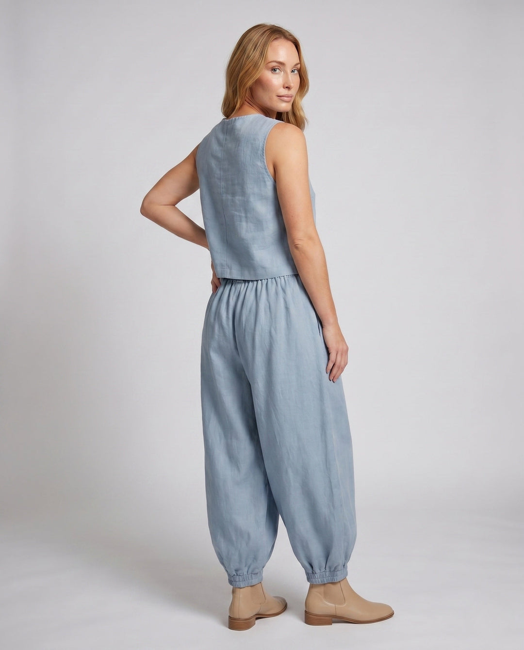 Product 15646796939594 - back_view