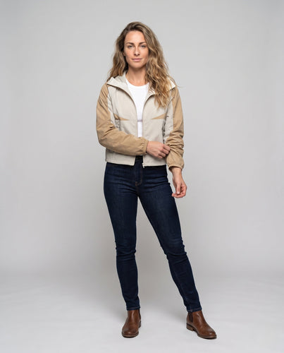 Damen leichte Funktionsjacke mit atmungsaktiven Einsätzen und verstellbarem Kapuzendesign Drune