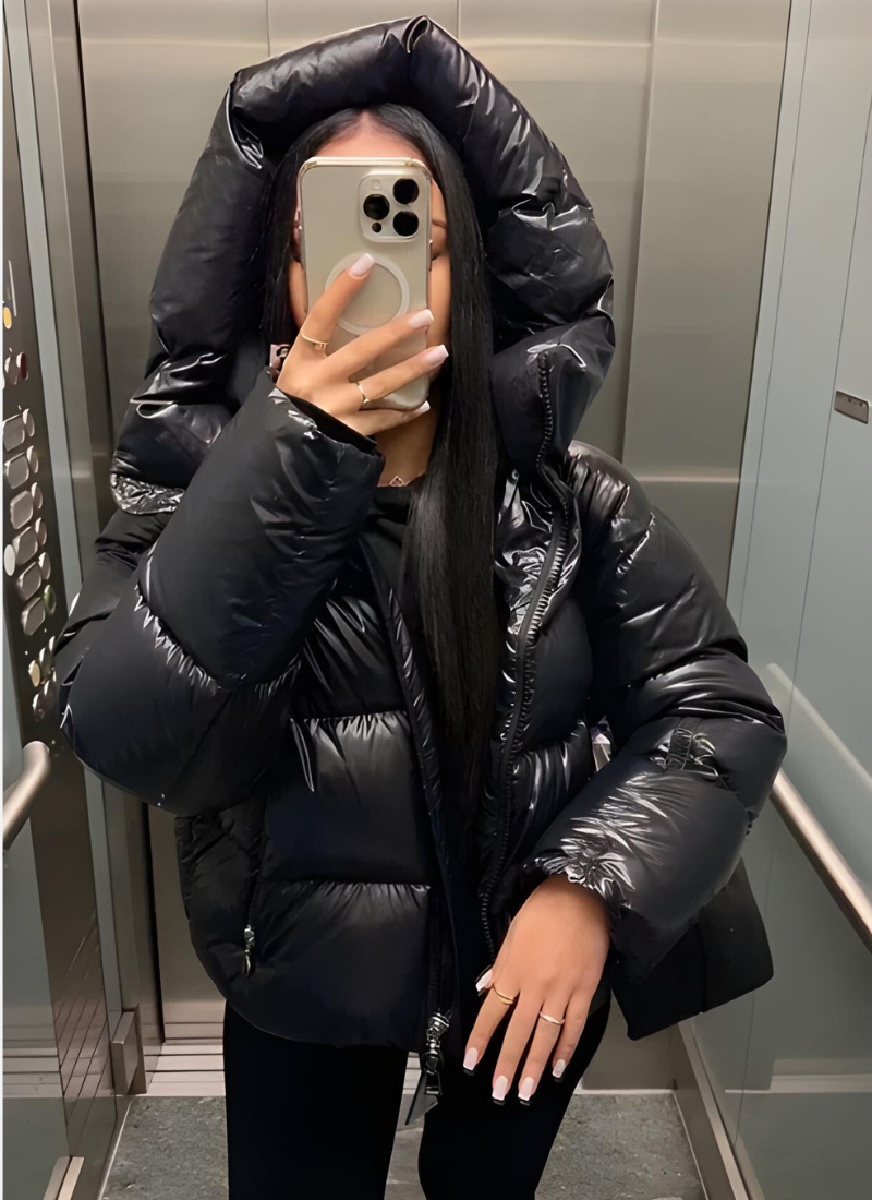 Drune | Damen Glänzende Pufferjacke mit Kapuze und Wattierung