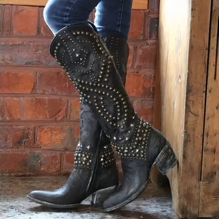 Drune | Knief hohe Cowboy Stiefel - Lederlook - Spitz zulaufende Zehen - Nieten Styling - Gestapelter Absatz