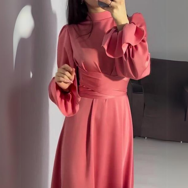 Drune | Das Seidig Weiche Kleid mit Langen Ärmeln