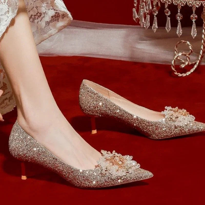 Drune | Goldener Kompass-Pump-Schuhe