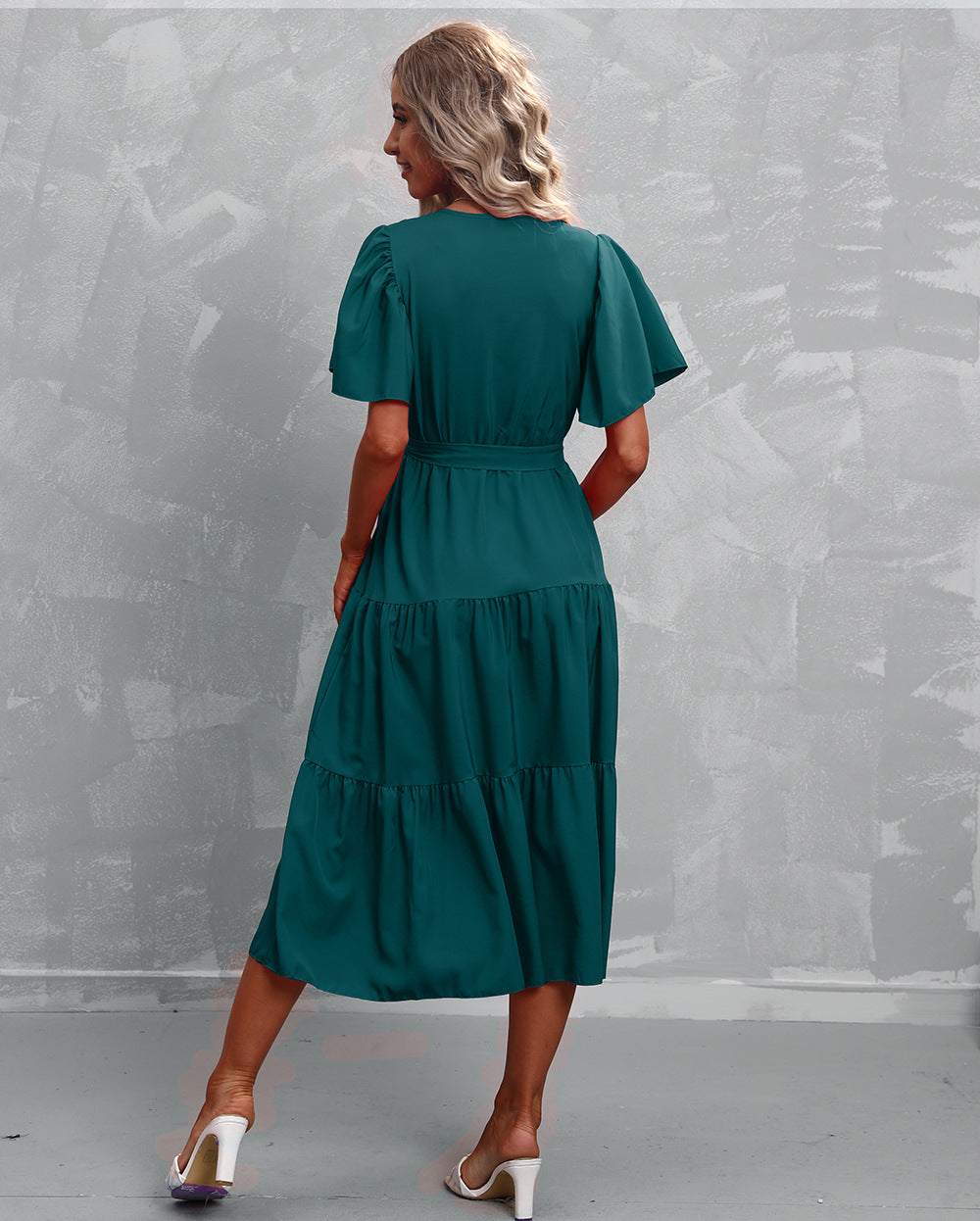 Drune - Grünes Midi-Kleid mit Rüschen