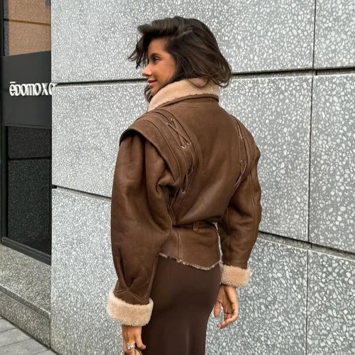 Drune | Stylische Kunstlederjacke mit Teddy Futter und Schnürdetails