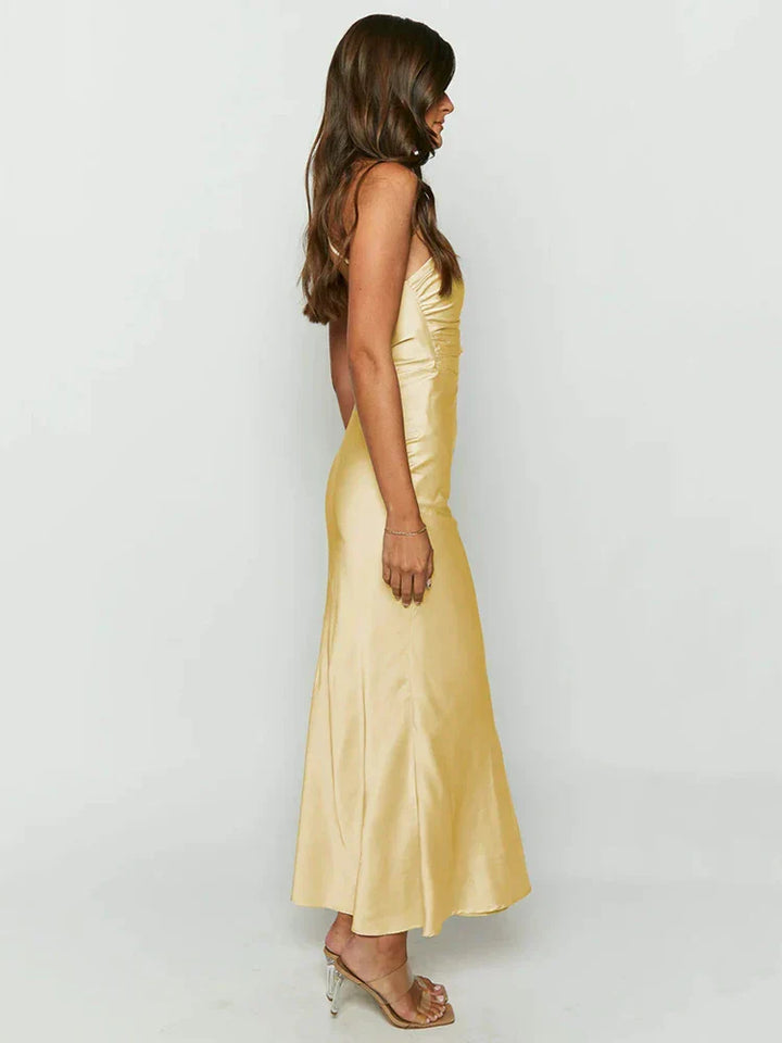 Drune | Elegantes Maxikleid ohne Rücken für einen raffinierten Look