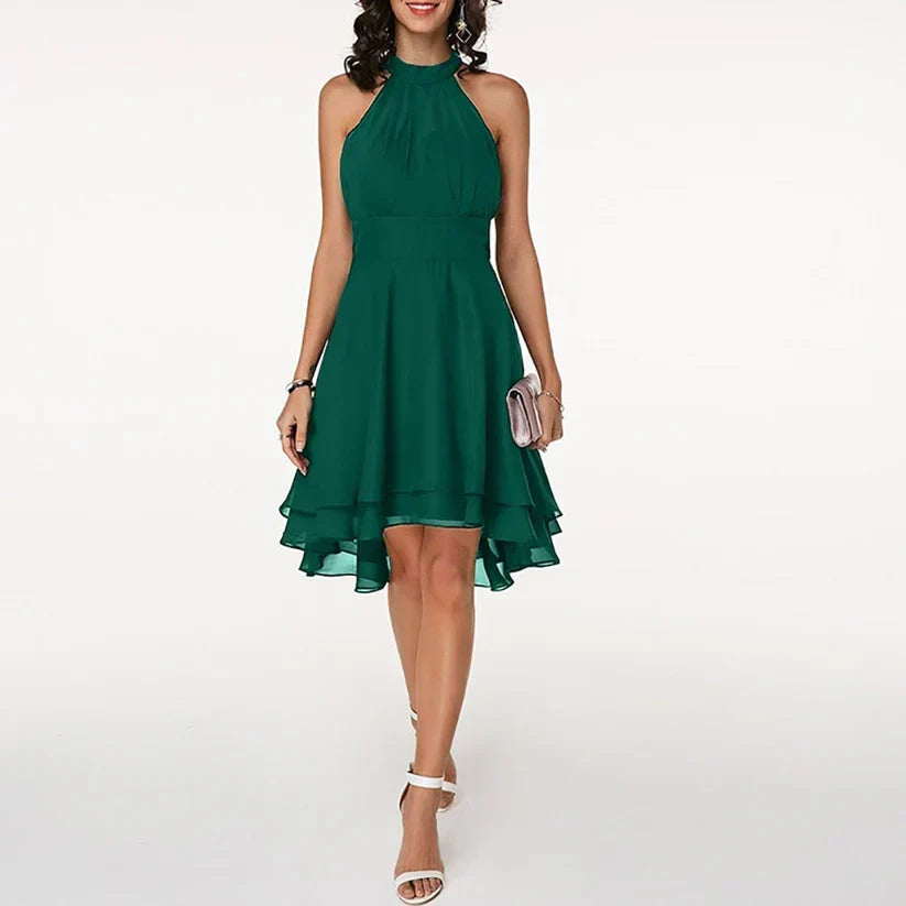 stilvolle Kleid mit charmanten Rüschen