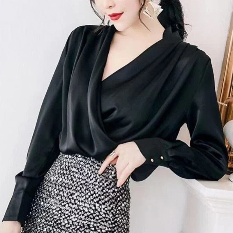 Drune | Elegante Satinbluse Mit V-ausschnitt Für Büro & Abend