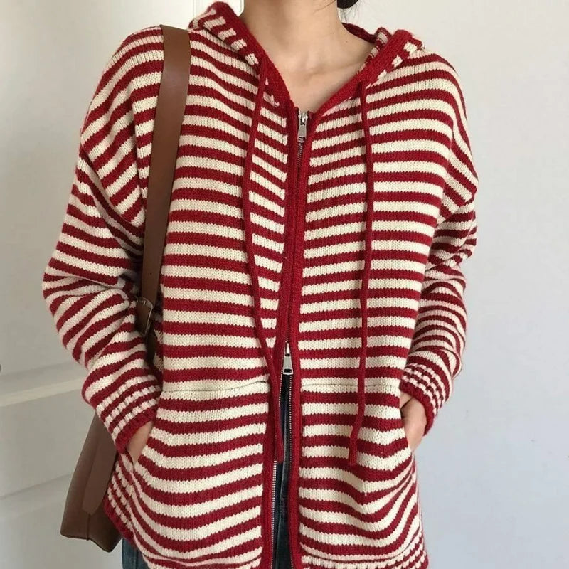 Drune | Gestreifter Kapuzenpullover Pullover