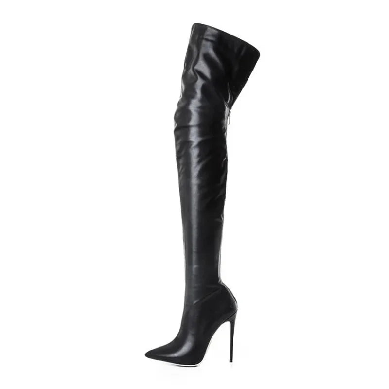 Drune | Die kniehohe Absatzstiefel