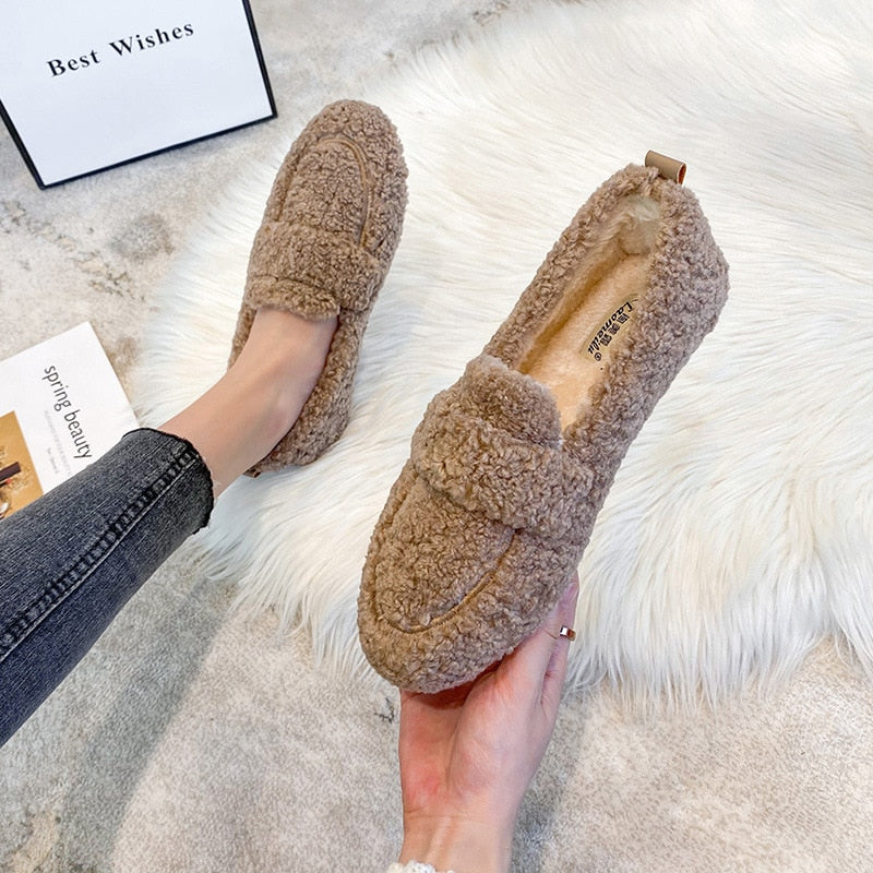 Drune | Bequeme Plüsch Hausschuhe Schuhe